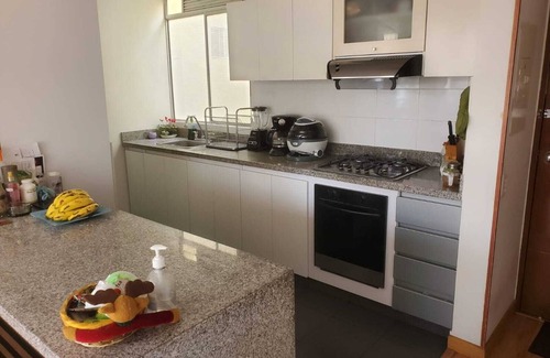 Suba Apartment | Spacious room with private bathroom and balcony