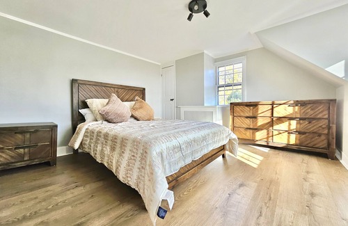 Newton Upper Falls House | Spacious Single House in Newton