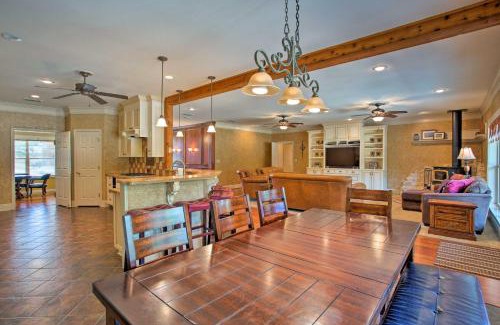 Lindale House | Spacious Stallion Lake Ranch Home with Patio