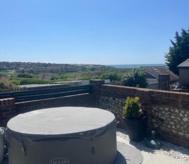 Bishopstone Apartment | Spacious Studio Cabin with Sea/Downs views Sole Use of HotTub in Seaford