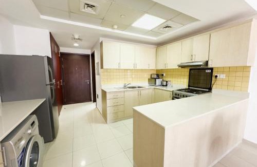 Bab Al Bahr Apartment | Spacious Studio Retreat in Bab Al Bahr