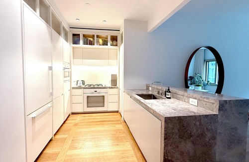 Tribeca Condo | Spacious Stunning 1BR condo in Tribeca with Gym