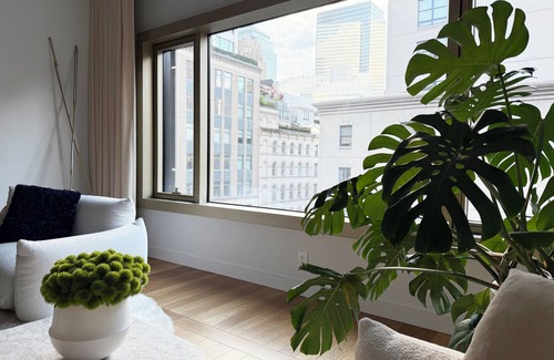 Tribeca Condo | Spacious Stunning 1BR condo in Tribeca with Gym
