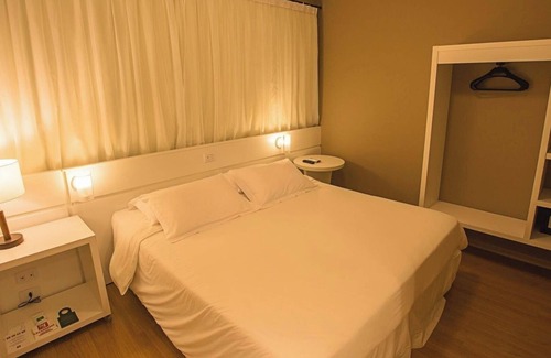 Jaguariaiva Hotel | Spacious Suite with Stunning Canyon Views, Near Waterfalls and Hiking Trails