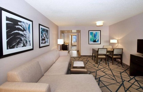 Greenway House | Spacious suites near Washington Square