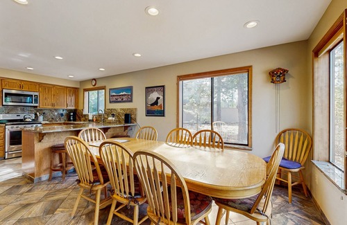 Deer Park House | Spacious Sunriver home with private hot tub & SHARC passes