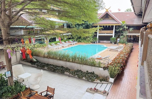 Su Thep House | Spacious Superior Twin | Lounge in Comfort