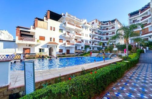 Oued Laou Apartment | Spacious, swimming pool & proximity to sea