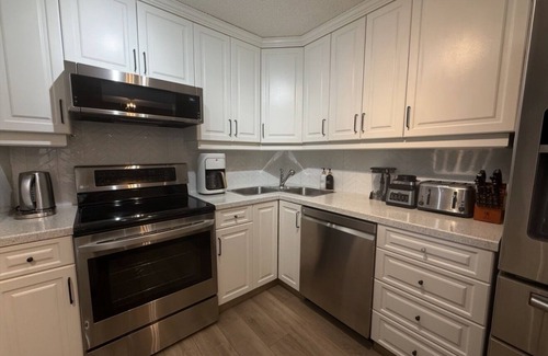 Cedarbrae Condo | Spacious townhouse located in a quiet central community close to amenities