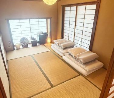Ebisunishi Apartment | Spacious Traditional Japanese House with Modern Amenities near Shibuya for Families and Groups up to 12 Guests