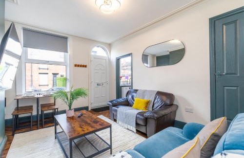 Headingley House | Spacious Two Bed House in Headingley