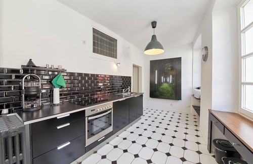 Bernkastel Apartment | Spacious vacation apartment on the historic market square in Bernkastel-Kues