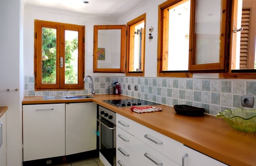 Paxos Villa | Spacious villa in extensive private grounds overlooking Ahai bay near Erimitis