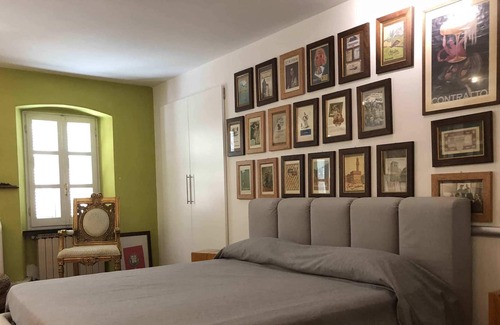 Beverino Villa | Spacious Villa With Pool And Tennis Court
