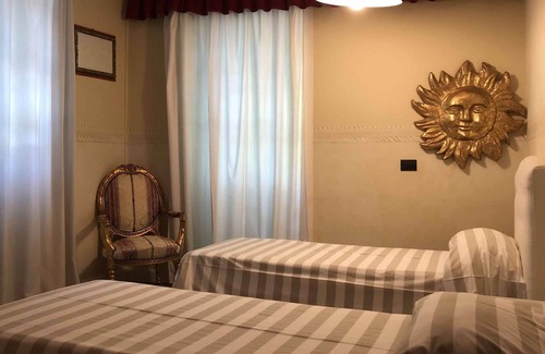 Beverino Villa | Spacious Villa With Pool And Tennis Court