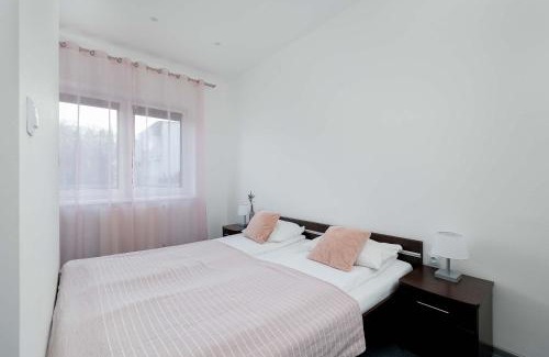 Kolobrzeg Apartment | Spacious Villa Tarsis Studio in Kolobrzeg by Noclegi Renters