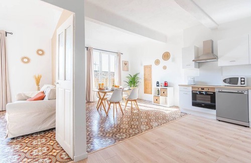 Pertuis Apartment | Spacious, warm and comfortable apartment