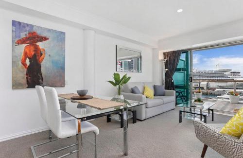 Auckland Central Business District Apartment | Spacious Water-front Apartment -Princes Wharf 2219