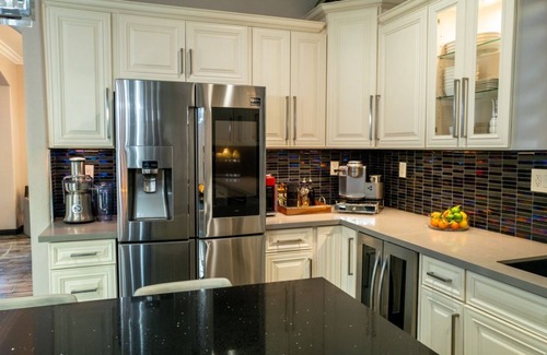 North Central House | Spacious, Well-Appointed, Lux/Modern Touches w/Pool Table, Ping-Pong & Fire Pit