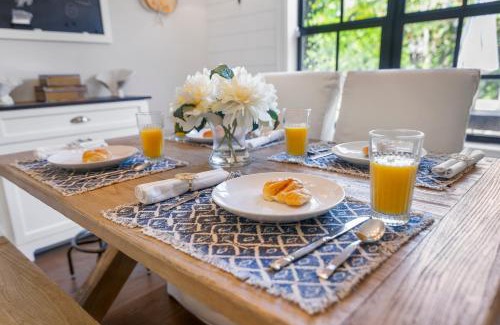 Old Northwood House | Spanish Charm 4br Guest House Private Yard