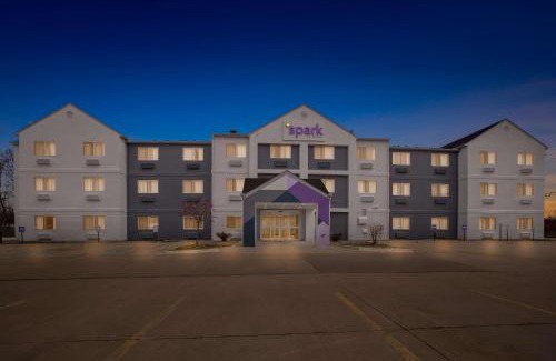 Quad Cities Hotel | Spark By Hilton Moline Quad Cities