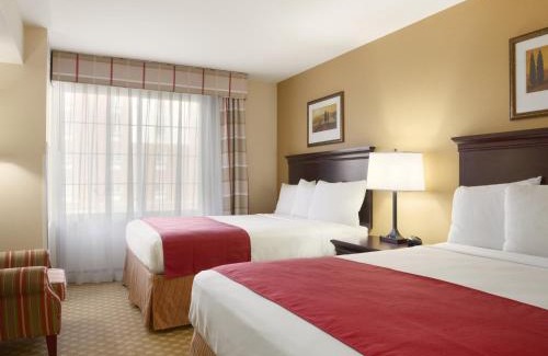 Strabane Hotel | Spark by Hilton Washington Meadowlands Blvd