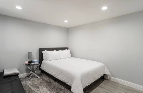 Pacifica House | ★ Sparkling Clean Newly Built Luxury Guest Suite Near SF, SFO, BART & Beach
