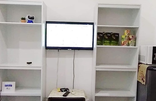 Maribago Condo | Sparkling Condo W/Free WIFI