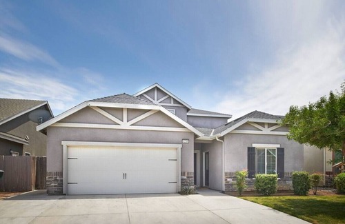 Raisin House | Sparkling & Spacious I Workout Equ. BBQ & Fire Pit