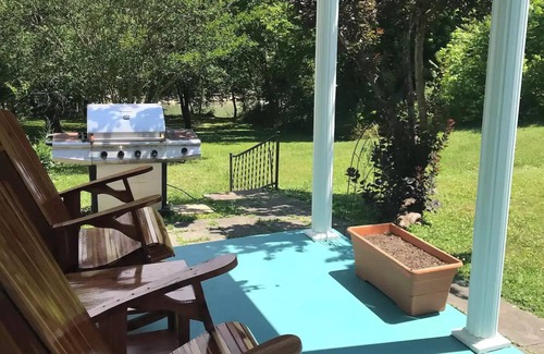 Sparta House | Sparta House on the Calfkiller Rivern