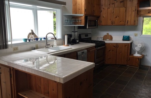 Kamuela House | Special if booked 30 days+ $2864.40/month- 2 bed/2bath cozy- quiet