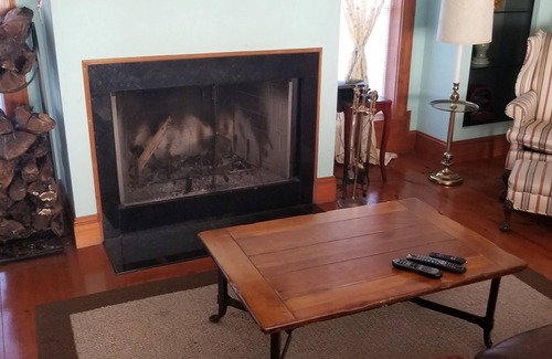 Manchester House | Special lovely home for wedding, shopping, hiking, golfing, skiing and reunions