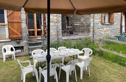Piedrafita de Jaca Cottage | SPECIAL OFFER - Rural house (full rental) Rincón de Bachatos