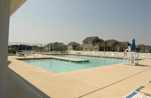 Villages of Five Points Condo | *SPECIALS AVAILABLE NOW!* LINENS & ACTIVITIES INCLUDED*! MINI WEEKS AVAILABLE ALL YEAR! 4 NIGHT MINIMUM! The Perfect Summer Get-away Destination!
