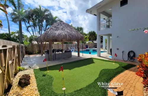 Deerfield Beach Villa | Spectacular 7BR Heated Pool Jacuzzi Tiki Game