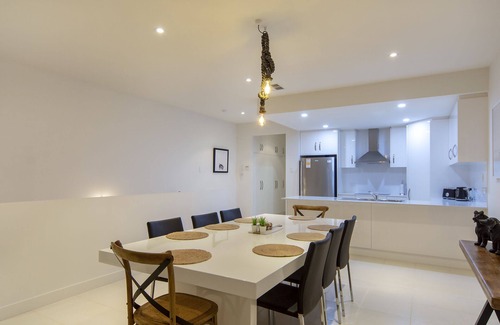 Aldinga Beach House | Spectacular Esplanade 4BR Contemporary with Viewsn