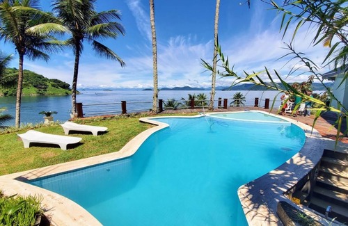 Ponta Leste House | SPECTACULAR HOME WITH PRIVATE BEACH