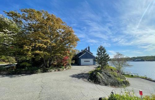 Conning Towers Nautilus Park House | Spectacular home with a amazing ocean - river view