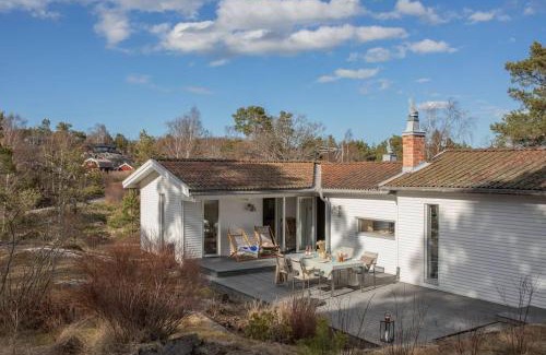 Dalaro Villa | Spectacular lake plot, Stockholm archipelago