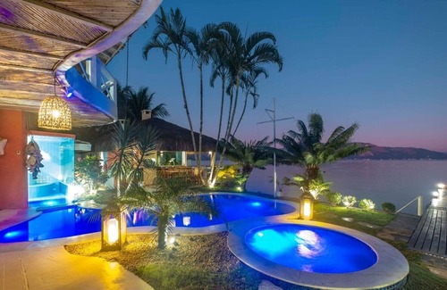 Mombaca House | Spectacular Luxury House in Angra dos Reis, Small Condominium Mombaça