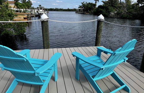 Pine Island Center House | Spectacular Nature! Waterfront! Prime Fishing! Bring Boat, 2 Free Kayaks.