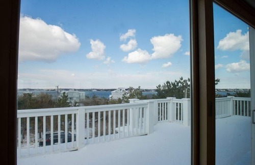 Suffolk County House | Spectacular Oceanfront Beach House