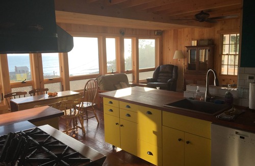 South Wellfleet Cottage | Spectacular Ocean Views from a Newly Built Cottage