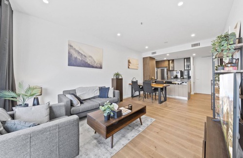 Reid Apartment | Spectacular Parkes 1-Bed with Incredible Amenities