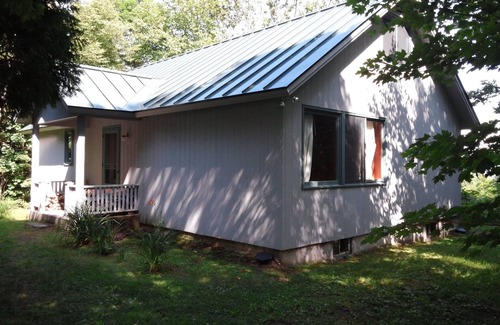 Greensboro House | Spectacular Retreat Overlooking Caspian Lake, Private Dock