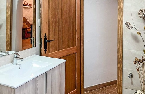 Guadix House | Spend a special vacation in this traditional and cozy cottage in Gaudix.