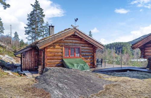 Dølemo House | Spend a vacation close to nature in this vacation home