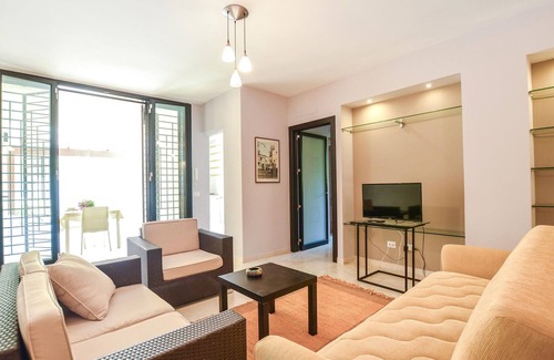 Eraclea Minoa Apartment | Spend a wonderful vacation by the sea in this bright and stylish vacation apartment.