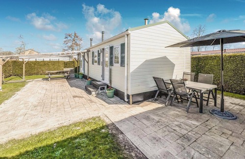 Tzummarum House | Spend an unforgettable vacation in this vacation home with pool access!