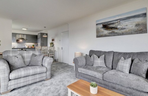 Instow Apartment | Spinnaker - Two Bedroom Apartment, Sleeps 4
